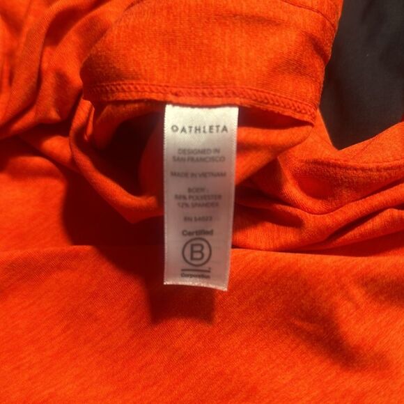 Athleta top M (3280) - Picture 7 of 7